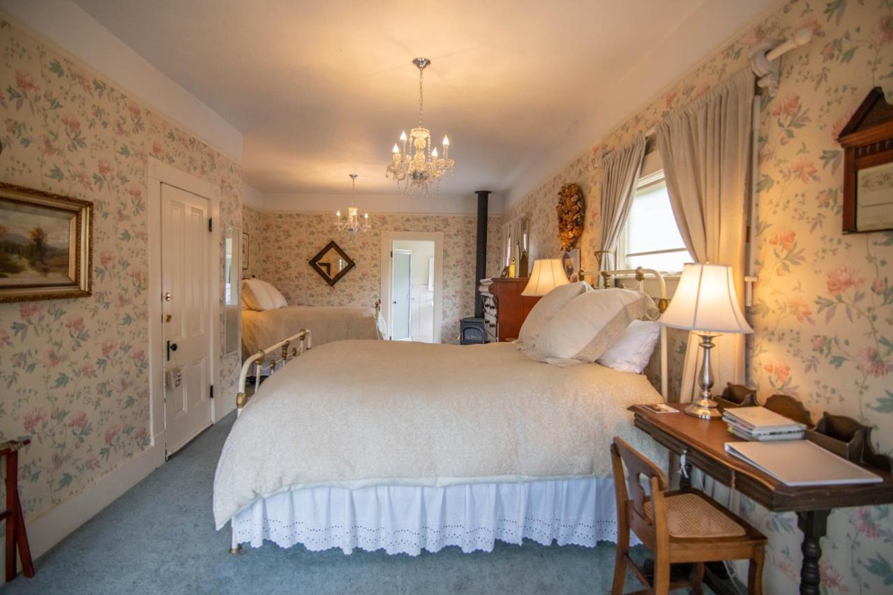 Clementine'S Guest House & Vacation Rentals Астория Экстерьер фото