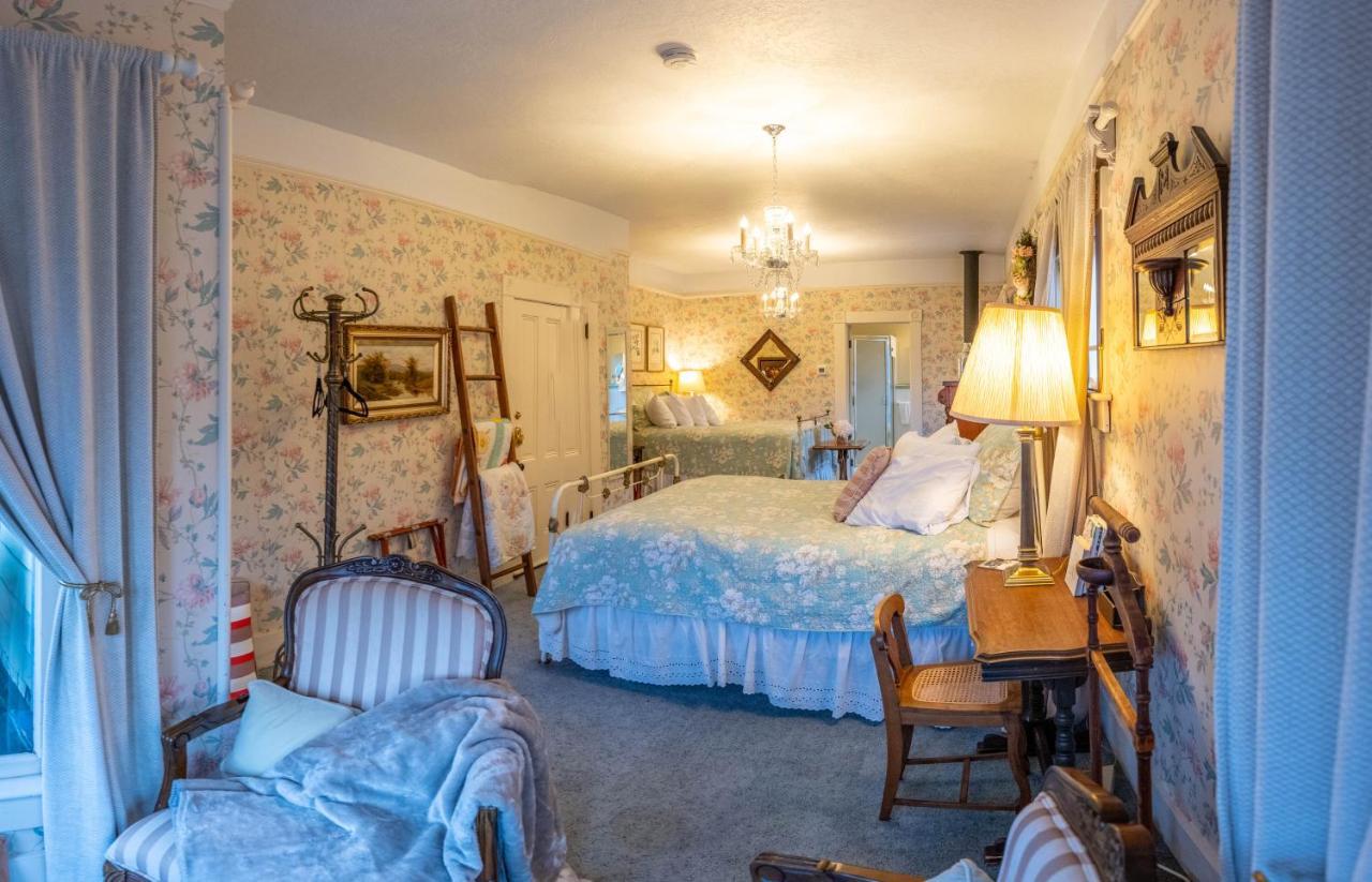 Clementine'S Guest House & Vacation Rentals Астория Экстерьер фото