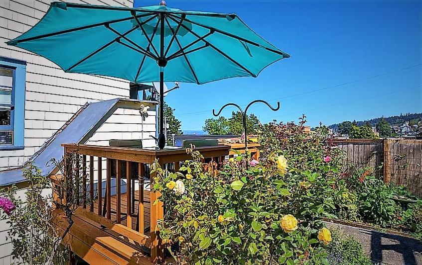 Clementine'S Guest House & Vacation Rentals Астория Экстерьер фото